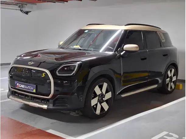 2025 MINI Countryman in UAE