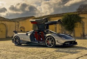 Dubai used car