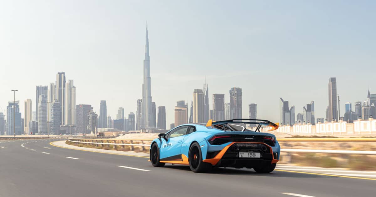 Unveiling-Lamborghini-Huracàn-Supercar-UAE