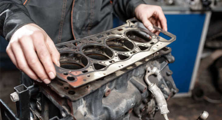 How to Change Head Gasket On Your Own | CarSwitch