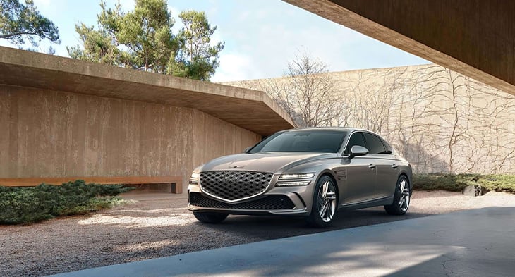 The 2025 Genesis G80 And G80 Sport With A Massive 27-inch Screen 