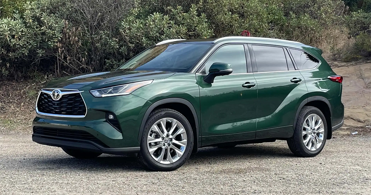 A Closer Look at the 2023 Toyota Highlander | CarSwitch